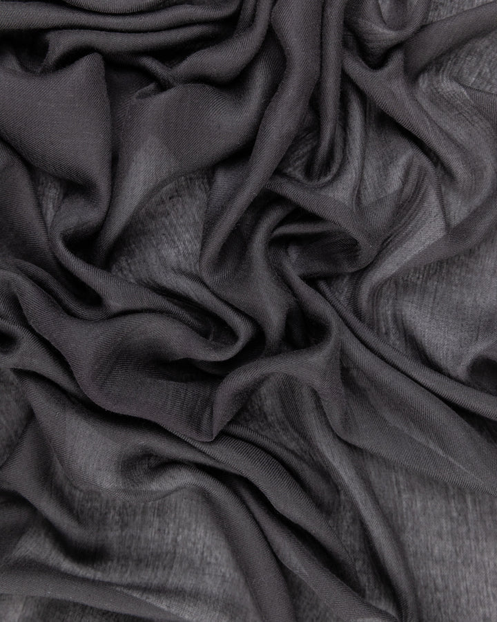 شيلة سادة (قماش M50)